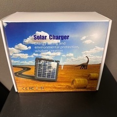 ソーラーバッテリー電源と太陽電池パネル2枚