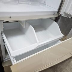 リサイクルショップどりーむ荒田店　№10234　処分特価！　3ドア冷蔵庫　シャープ　2004年製　345L　※製氷パーツ欠品あり(´;ω;｀) リサイクルショップどりーむ荒田店 №10234 処分特価！ 3ドア冷蔵庫