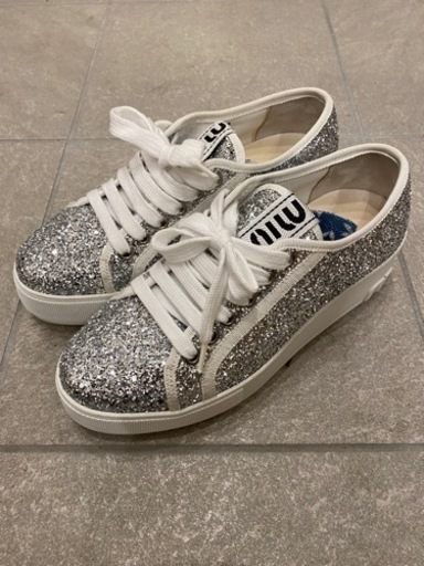 【引取先決まりました】miumiuミュウミュウ　厚底スニーカー