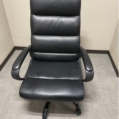 ニトリ黒椅子