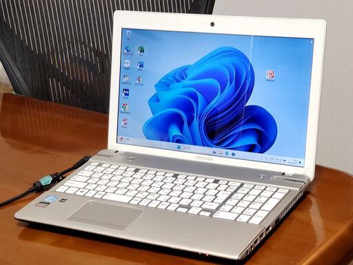 東芝15インチ【win10+win11 起動8秒 CPUスコア5128】i7/新品SSD240GB/ office JW-CAD