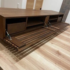 高級テレビボード　オシャレ　木製