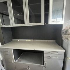 【予定者あり】中古食器棚・キッチンボード 　キッチン収納　大容量