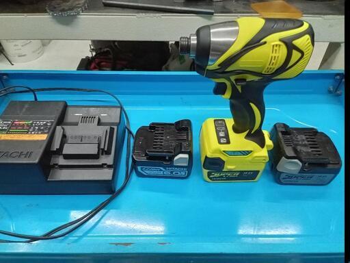 HITACHI　インパクトドライバー　充電器＆バッテリー