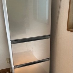 2017年美品 330L 東芝VEGETA 3ドア冷蔵庫
