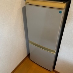 冷蔵庫 ［SHARP ノンフロン冷凍冷蔵庫SJ-KB14］