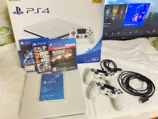 PS4 本体  ソフト3本　コントローラー計2個