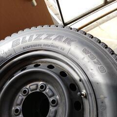 スタットレスタイヤ、ホイールセット（カムロード、ハイエース等）