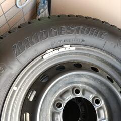 スタットレスタイヤ、ホイールセット（カムロード、ハイエース等）