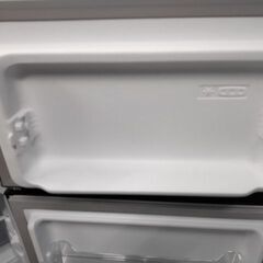 maxzen JR112ML01GM 2ドア冷蔵庫 黒色『美品中古、冷凍庫ドアポケット