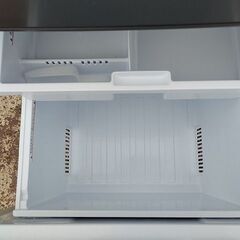 三菱　MR-CX27FZ-H　３ドア冷蔵庫　マットチャコール色『中古美品』2021年