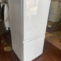 北九州市内配送無料　保証付き　シャープ SHARP 冷蔵庫(幅48.0cm) 137L つけかえどっちもドア 2ドア ホワイト系 SJ-D14E-W 北九州市内配送無料 保証付き シャープ SHARP 冷蔵庫(幅48.0cm) 137L