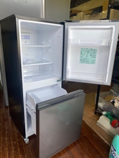 北九州市内配送無料　保証付き　２０２2年　冷蔵庫 シルバー AQR-14N-S [幅49.5cm /135L /2ドア /右開きタイプ 北九州市内配送無料 保証付き 2022年 冷蔵庫 シルバー AQR-14N-S