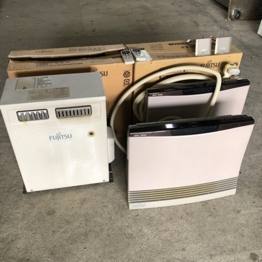 2012年 富士通 温水ルームヒーター 室外機 室内機2台セット リモコン 差し込み付 通電のみチェック