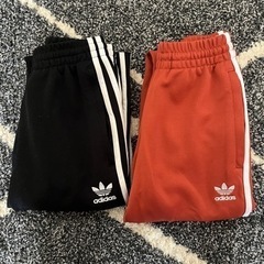 adidas トラックパンツ　メンズ　レディース