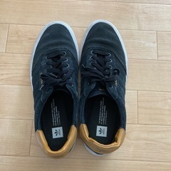 adidasのスニーカー