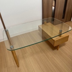 ガラスのローテーブル/KEYUCA