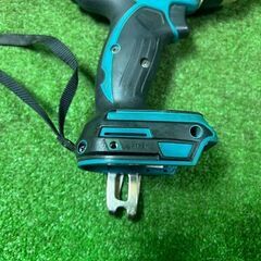 マキタ TP141D 充電式4モードインパクトドライバー バッテリー1個付き【市川行徳店】【店頭取引限定】【中古】管理番号：ITAJD8TRXTPM