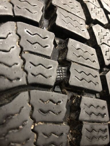 価格｜195/65R16 106/104L DELVEX M917 トーヨータイヤ TOYOTIRES 