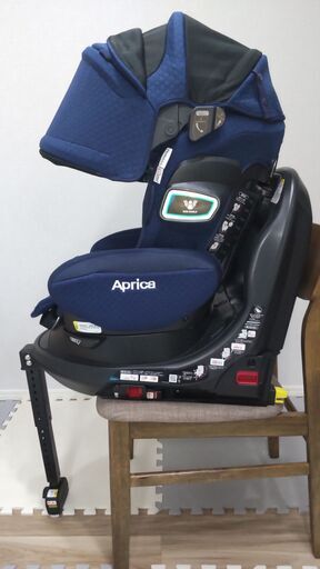 17アップリカ フラディアグロウ ISOFIX 360° セーフティー R129 Aprica