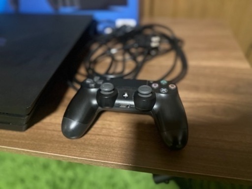これで決まらなければ出品取り消します。ps4Pro SSD改造済おまけ付き