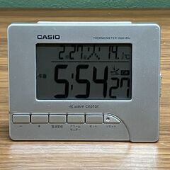CASIO 電波デジタル目覚まし時計（DQD-80J）シルバー