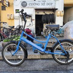 ミニベロ自転車　２０インチ　美品　ライト　カゴ　付き　青　配達可能