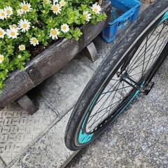 ロードバイク　７００ｘ２８ｃ　2x７変速　黒　サイズ　S 配達可能