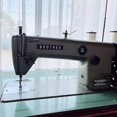 職業用電動ミシン