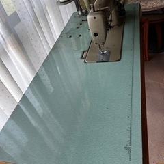 職業用電動ミシン