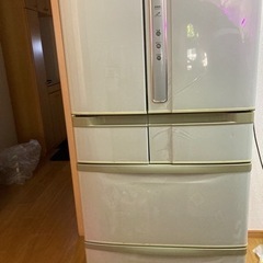 冷蔵庫ジャンク品おまけでバリスタとジューサー一式お譲り致します。　