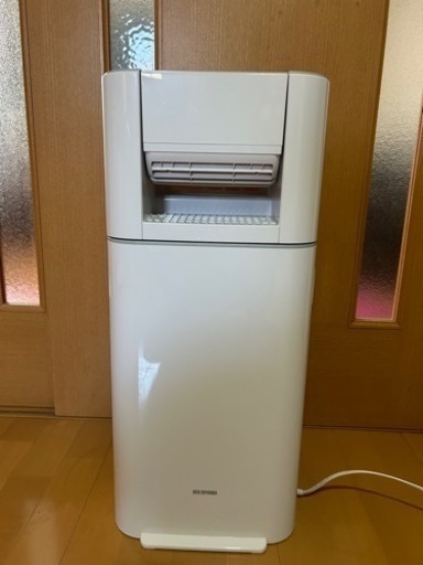 美品　3／8まで出品！　除湿機　サーキュレーター　扇風機　扇風機　加湿器　アイリスオーヤマ