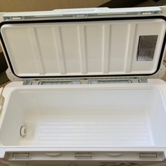 ダイワ　クーラーボックス48L