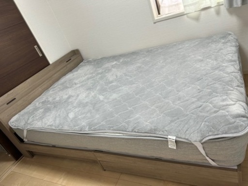 【業者が来てしまうので8時半まで受付】ニトリ　ダブルベットサイズのマットレスとフレーム