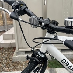 値下げ！GRAPHIS (グラフィス) クロスバイク 6SP GR-001