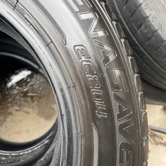 セダンからミニバンまで対応　205/60R16  EC204 4本