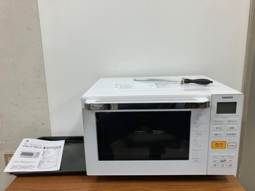 O2403-116 山善 電子レンジ YRJ-F181 ホワイト 2019年製 通電確認済み 取説あり 汚れあり 中古