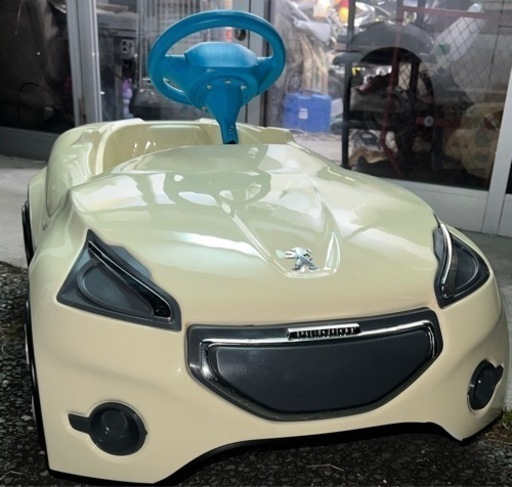 ペダルカー　プジョー風？中古品