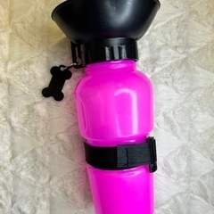 【新品未使用】ポータブル犬用　給水器　500ml ペット　お散歩...