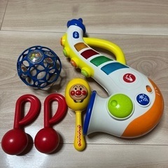 音を奏でるおもちゃ(4種類)
