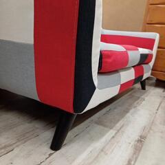 ★【モダンデコ】2人掛けソファー　北欧風 パッチワーク柄 💳自社配送時🌟代引き可💳※現金、クレジット、スマホ決済対応※