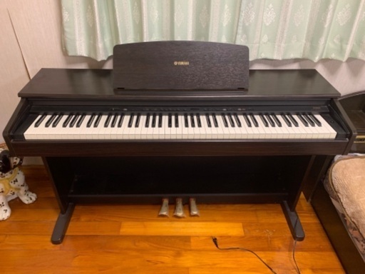電子ピアノ（YAMAHA）