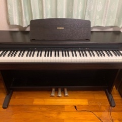 電子ピアノ（YAMAHA）