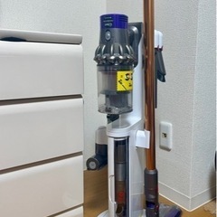 お話中】DYSON CYCLONE V10 FLUFFY フロアドッグ・隙間ノズル付属