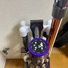 お話中】DYSON CYCLONE V10 FLUFFY フロアドッグ・隙間ノズル付属