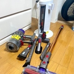 お話中】DYSON CYCLONE V10 FLUFFY フロアドッグ・隙間ノズル付属