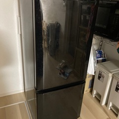 三菱冷蔵庫、黒、2019年製、140リットル、中古
