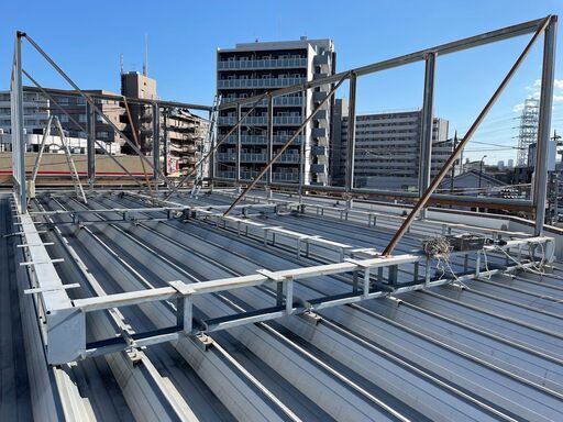 屋外広告塔看板サイン　基礎　店舗事務所　屋上　V屋根　波板