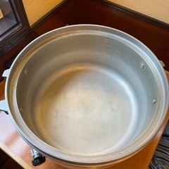 決まりました❗️ガス炊飯器 3升 リンナイ RR-30S1 プロパンガス　業務用　中古