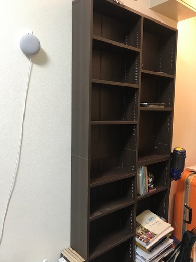 本棚　美品　棚板1cmずつ調節可能　シックな色調